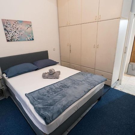 Marina Apartment Pire Dış mekan fotoğraf