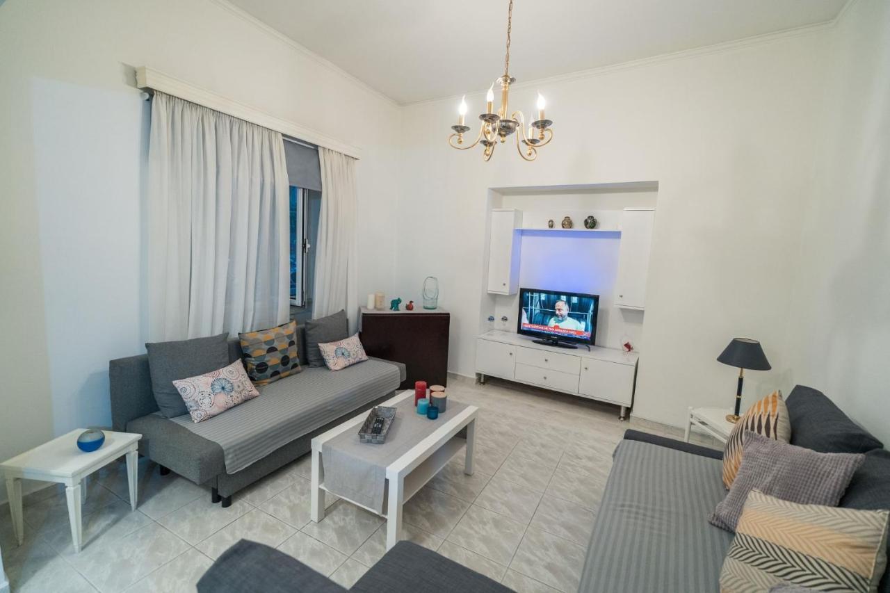 Marina Apartment Pire Dış mekan fotoğraf
