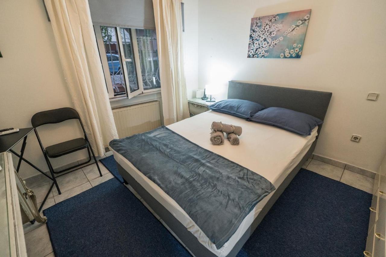 Marina Apartment Pire Dış mekan fotoğraf